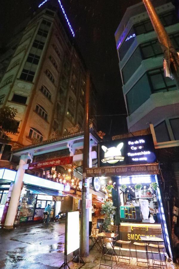 Bui Vien Street Hostel Хошимин Экстерьер фото